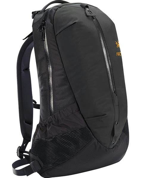 arcteryx arro 22.